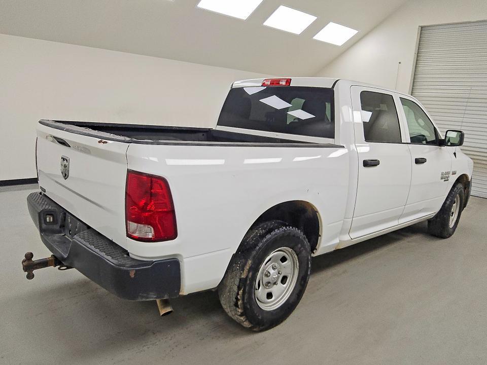2019 RAM 1500 CLASSIC TRADESMAN — Фото 3 из 12