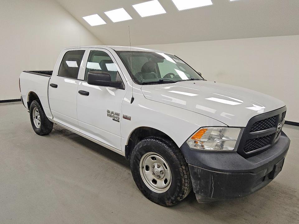 2019 RAM 1500 CLASSIC TRADESMAN — Фото 4 из 12