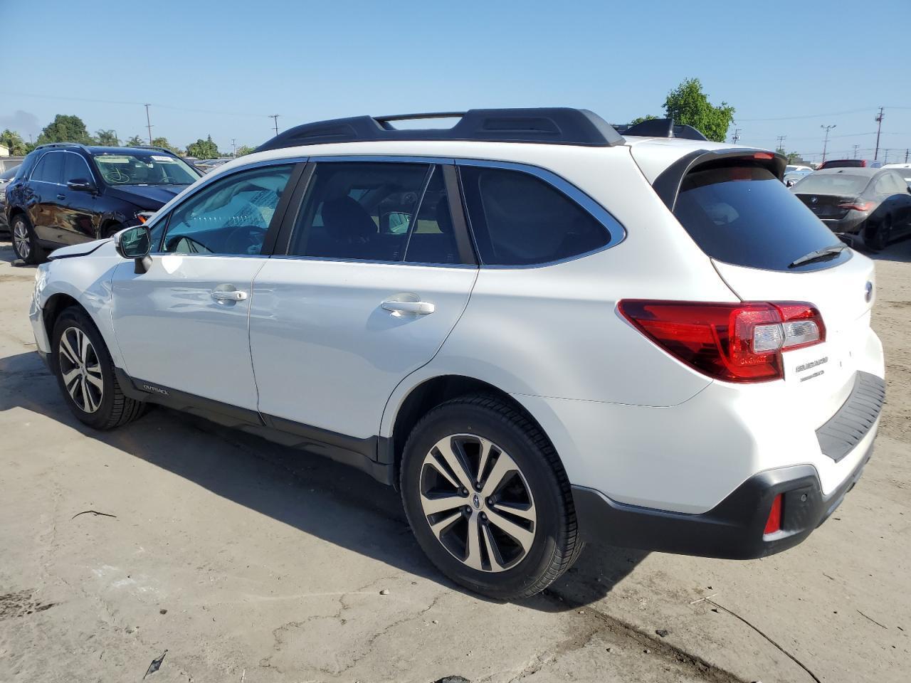 2019 SUBARU OUTBACK 3.6R LIMITED — Фото 2 из 13