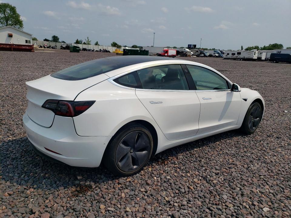 2019 TESLA MODEL 3 — Фото 3 из 12