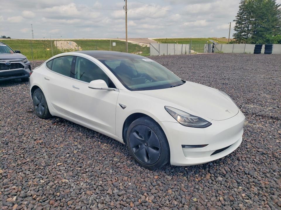2019 TESLA MODEL 3 — Фото 4 из 12