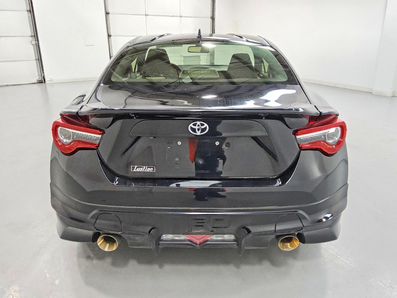 2019 TOYOTA 86 TRD SPECIAL EDITION — Фото 6 из 13