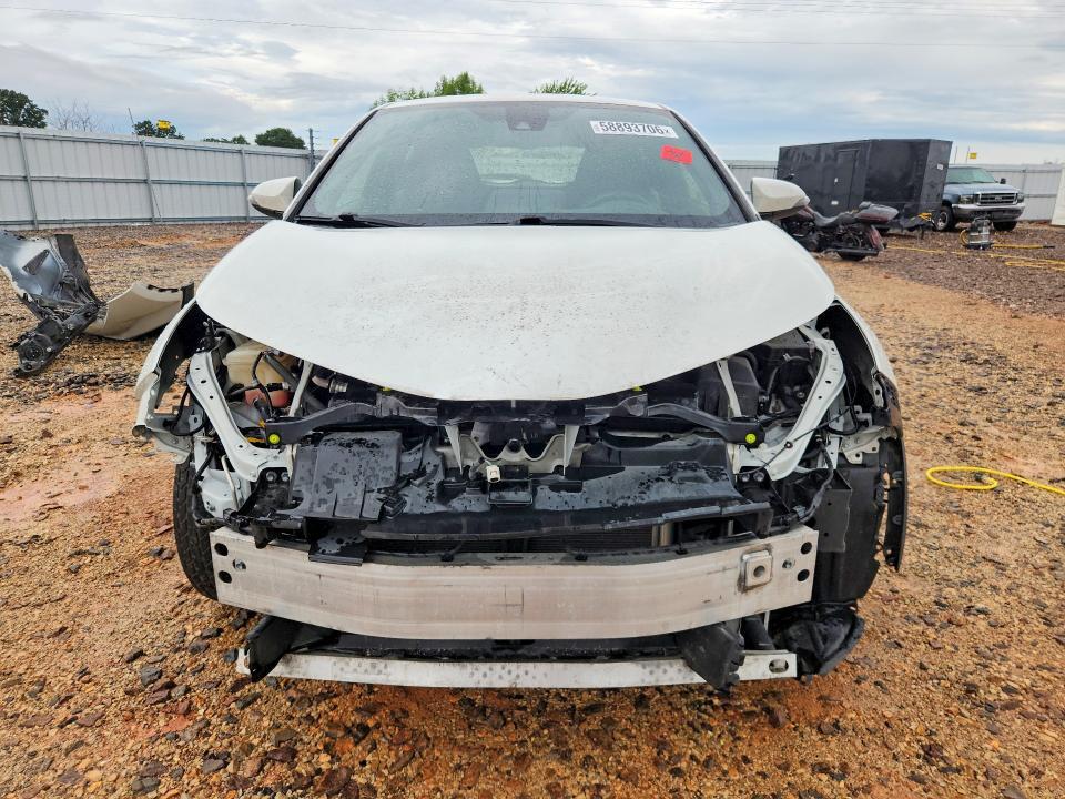 2019 TOYOTA C-HR LE — Фото 5 из 14