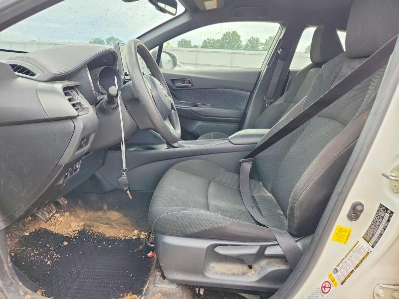 2019 TOYOTA C-HR LE — Фото 7 из 14