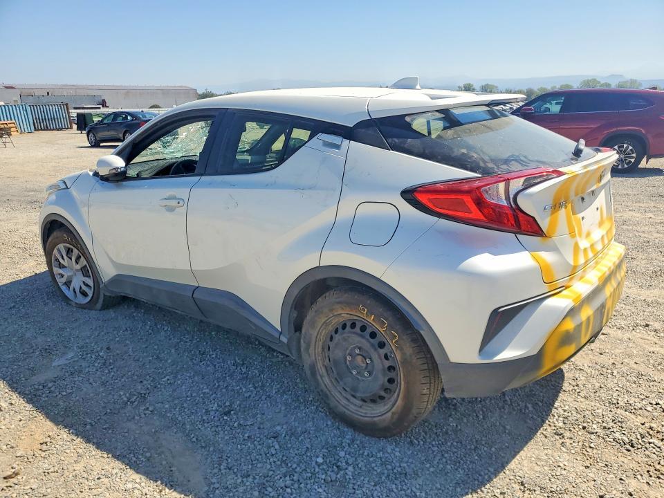 2019 TOYOTA C-HR LE — Фото 2 из 12