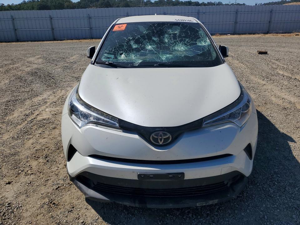 2019 TOYOTA C-HR LE — Фото 5 из 12