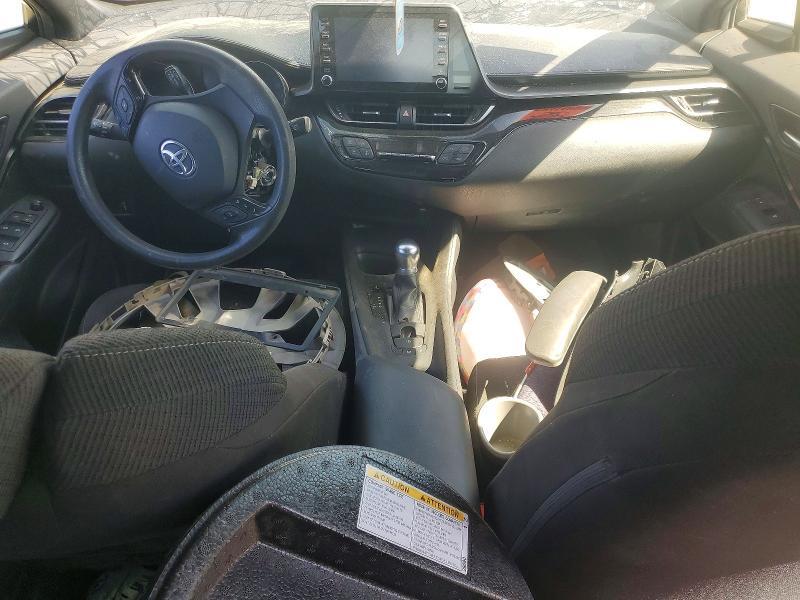 2019 TOYOTA C-HR LE — Фото 8 из 12