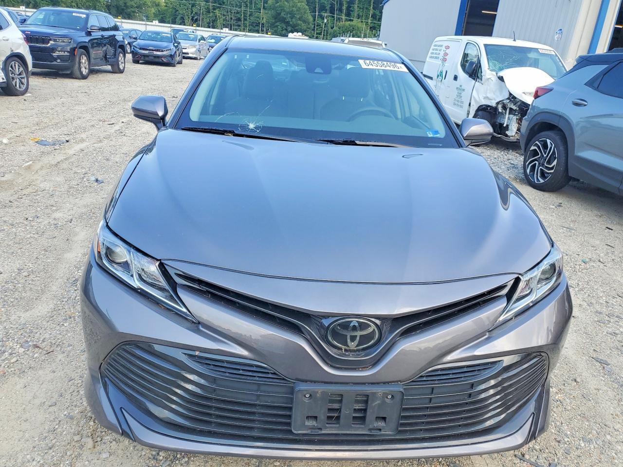 2019 TOYOTA CAMRY LE — Фото 5 из 13