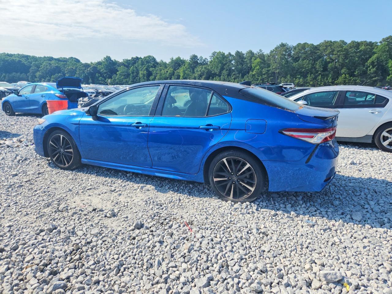 2019 TOYOTA CAMRY XSE — Фото 2 из 12