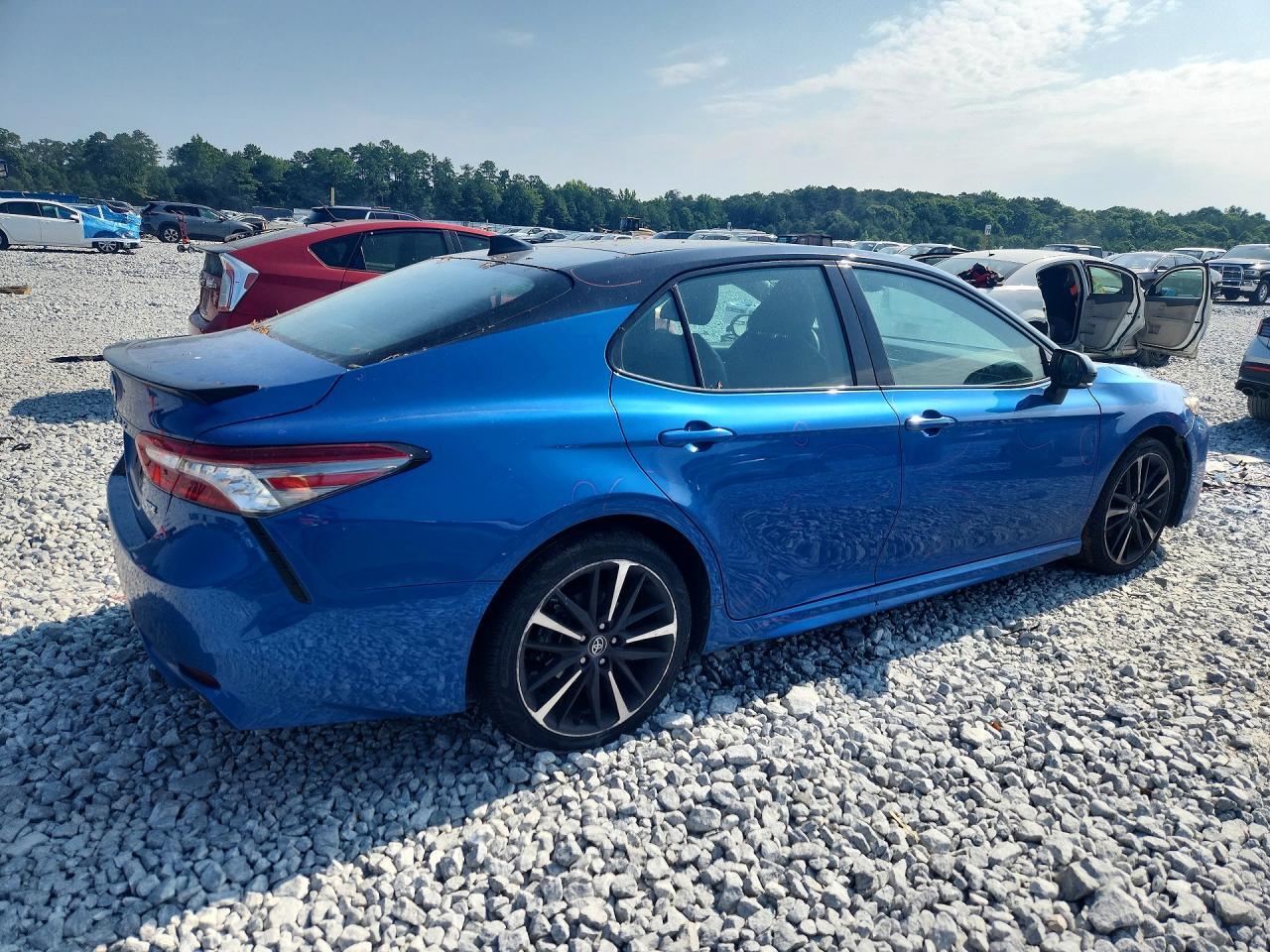 2019 TOYOTA CAMRY XSE — Фото 3 из 12