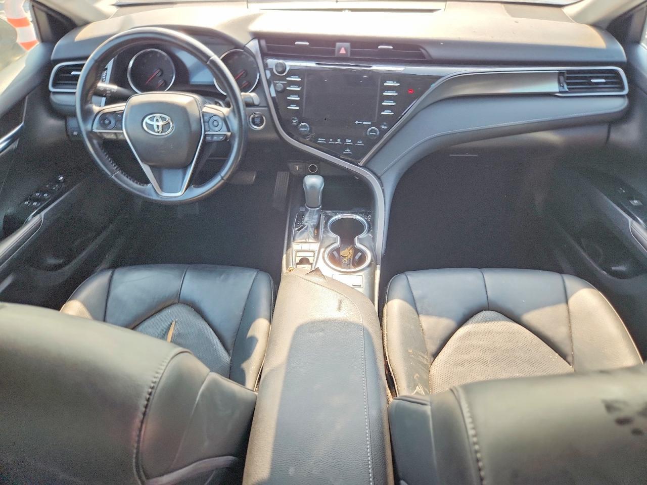 2019 TOYOTA CAMRY XSE — Фото 8 из 12