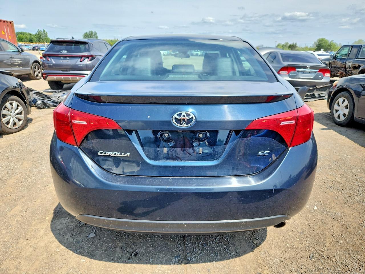 2019 TOYOTA COROLLA L — Фото 6 из 12