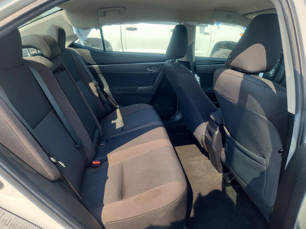 2019 TOYOTA COROLLA LE — Фото 10 из 12