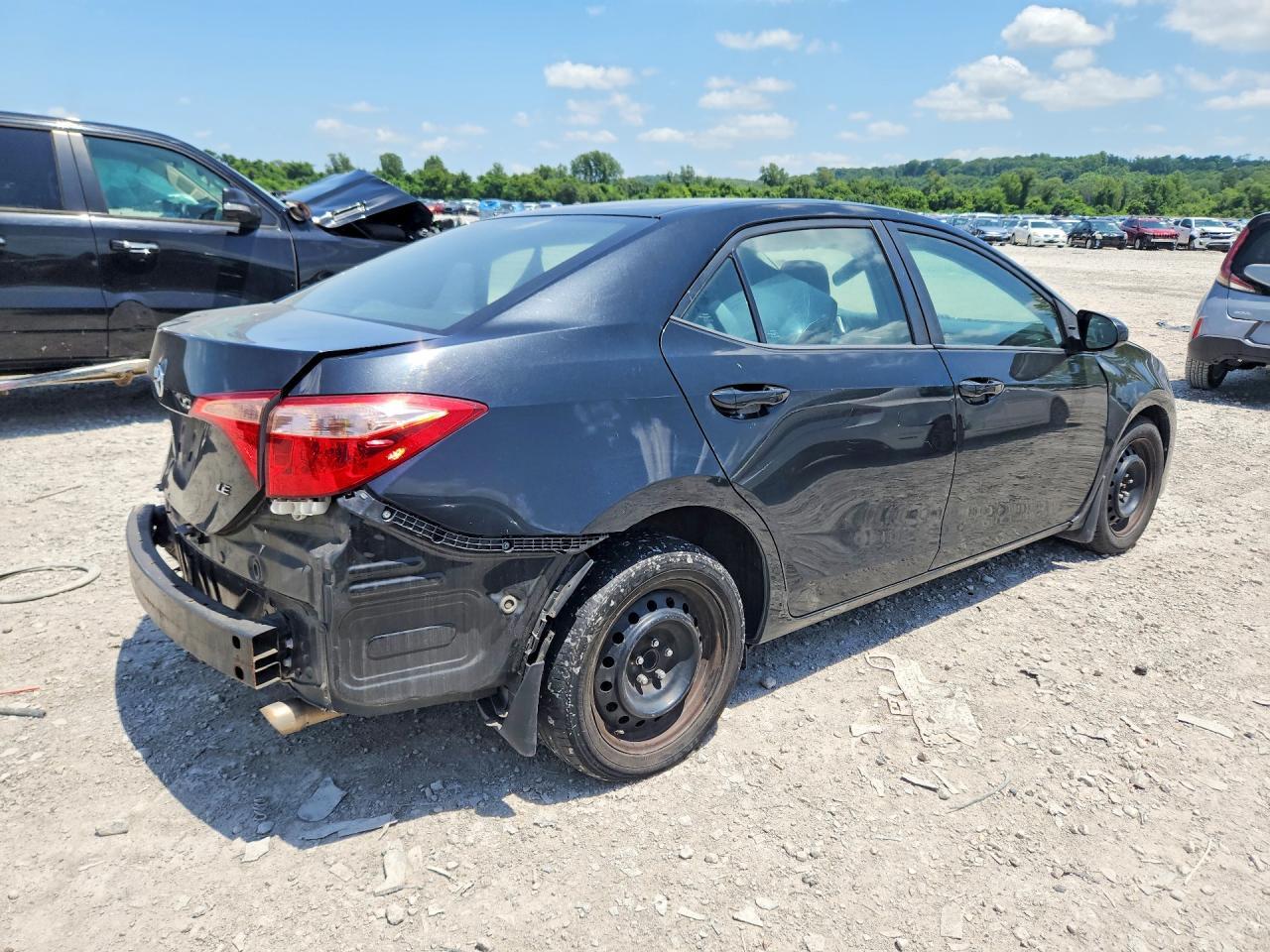 2019 TOYOTA COROLLA L — Фото 3 из 13