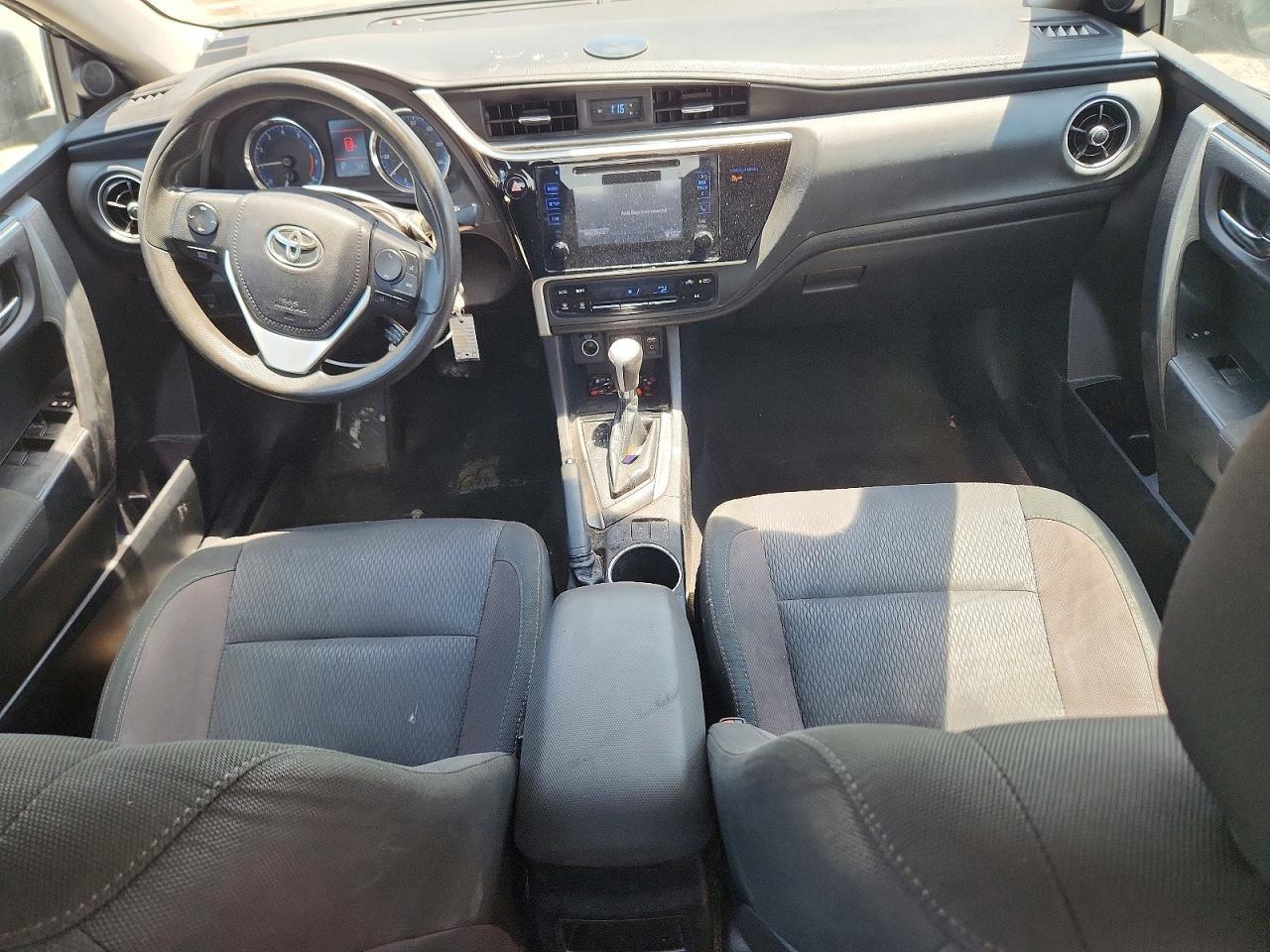 2019 TOYOTA COROLLA L — Фото 8 из 13