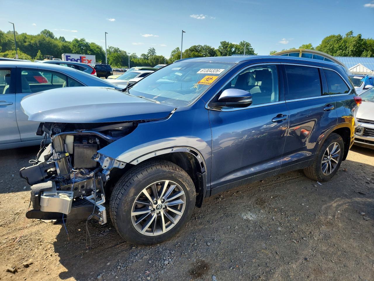 2019 TOYOTA HIGHLANDER XLE