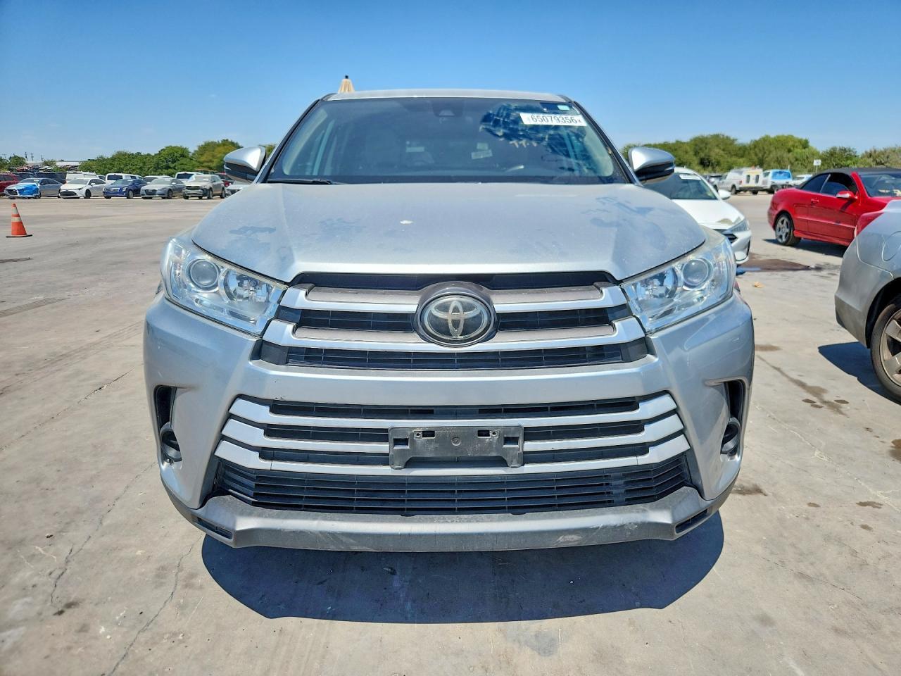 2019 TOYOTA HIGHLANDER LE — Фото 5 из 13