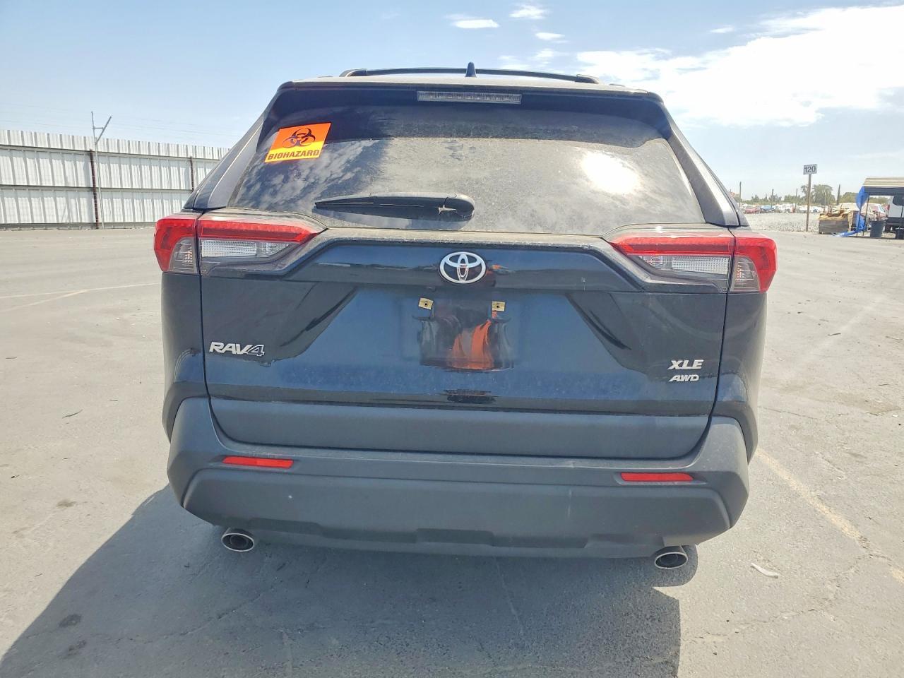 2019 TOYOTA RAV4 XLE — Фото 6 из 13