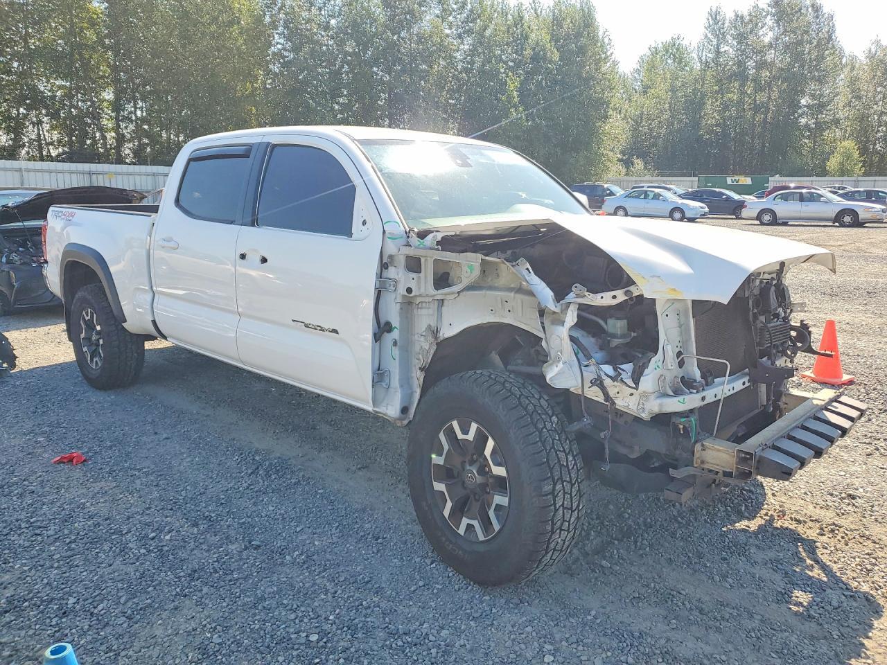 2019 TOYOTA TACOMA TRD OFF-ROAD — Фото 4 из 13