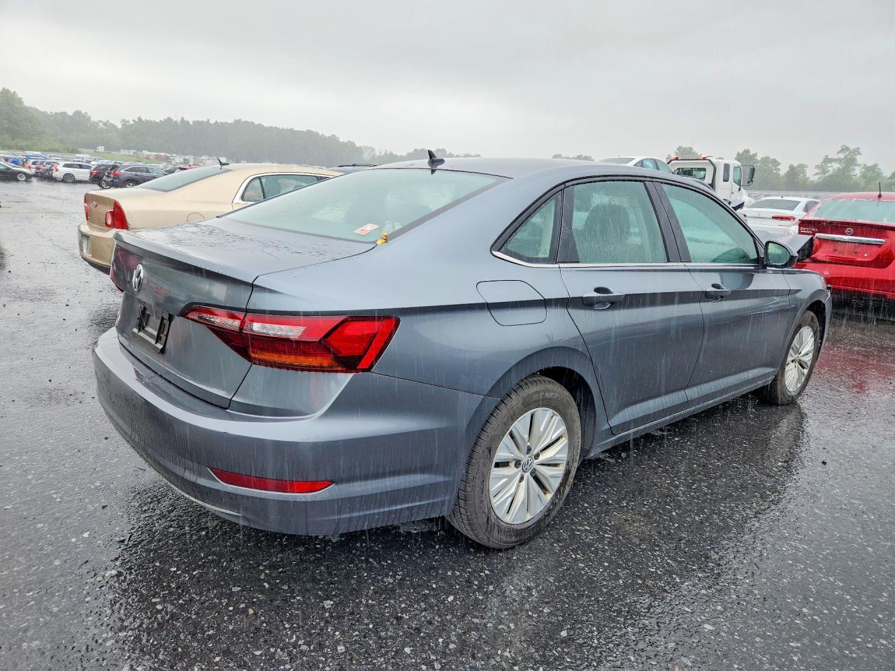 2019 VOLKSWAGEN JETTA S — Фото 3 из 12