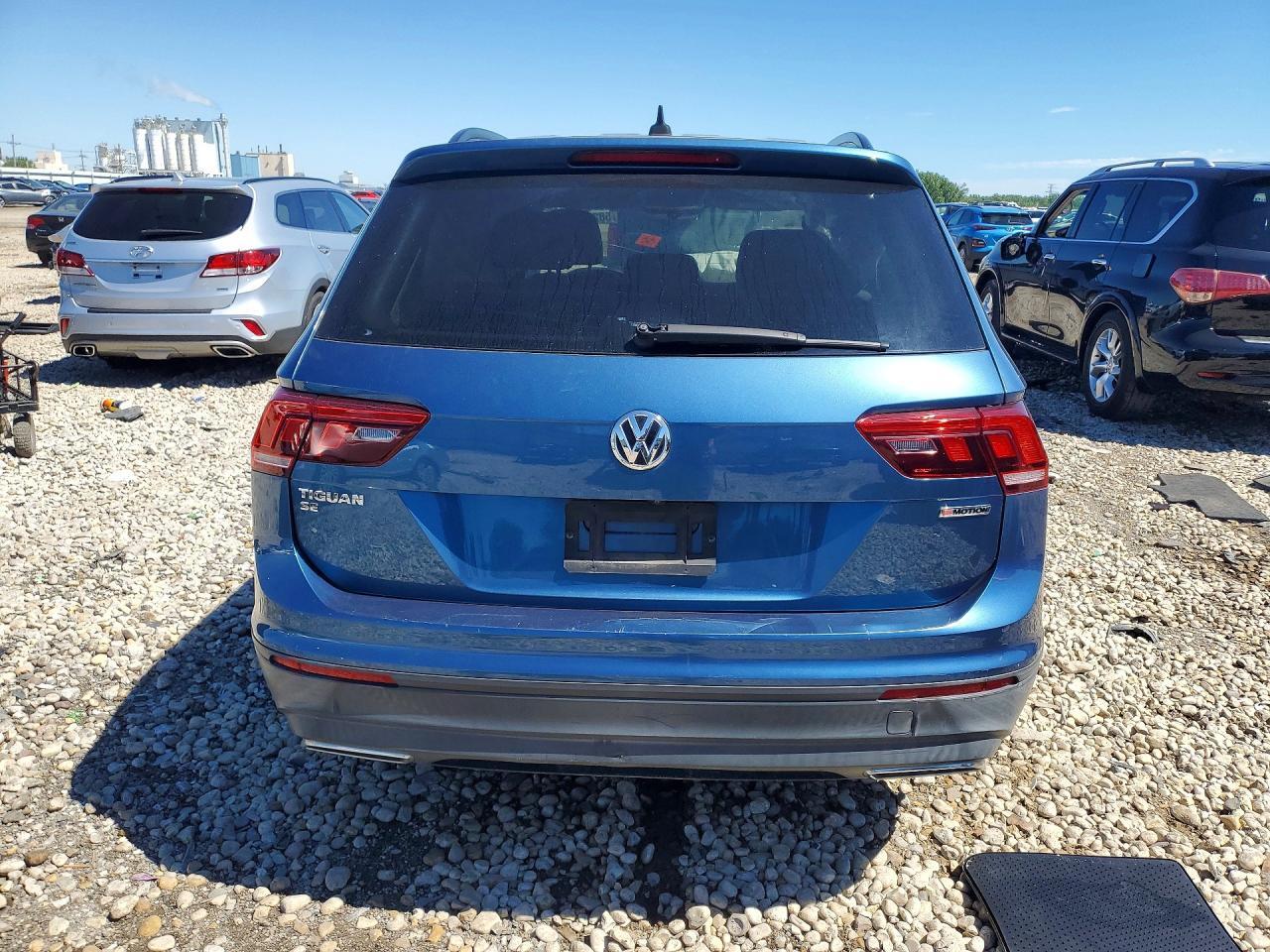 2019 VOLKSWAGEN TIGUAN SE — Фото 6 из 13