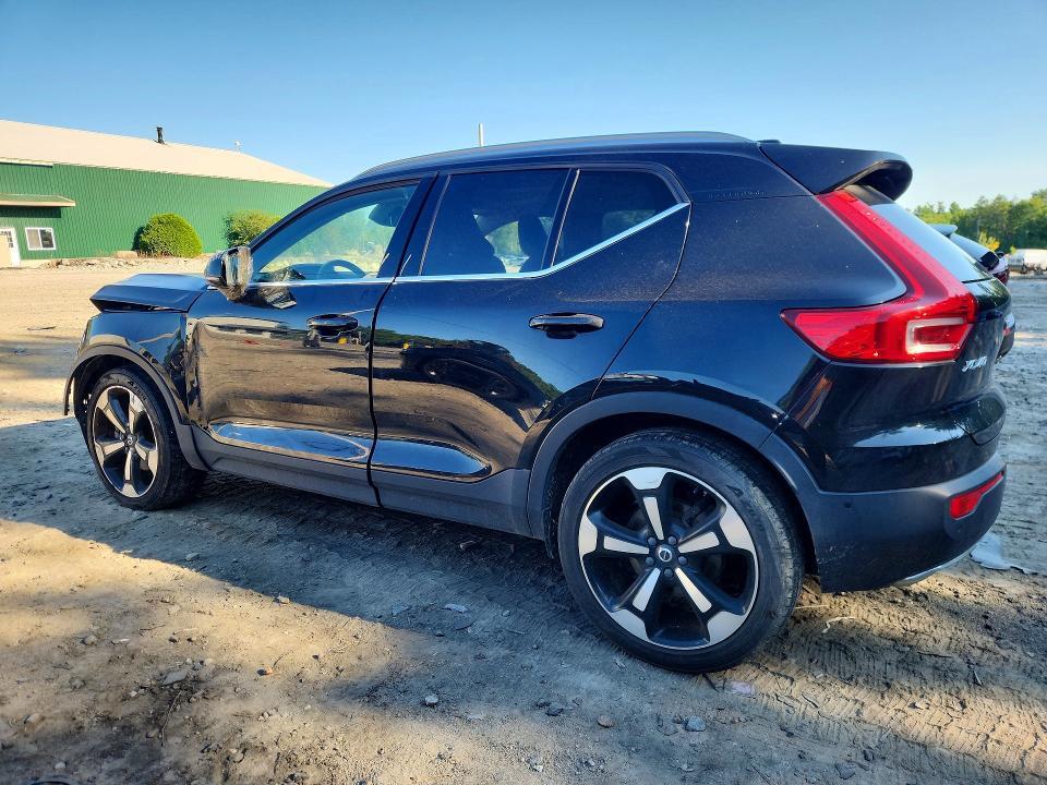 2019 VOLVO XC40 T5 INSCRIPTION — Фото 2 из 13