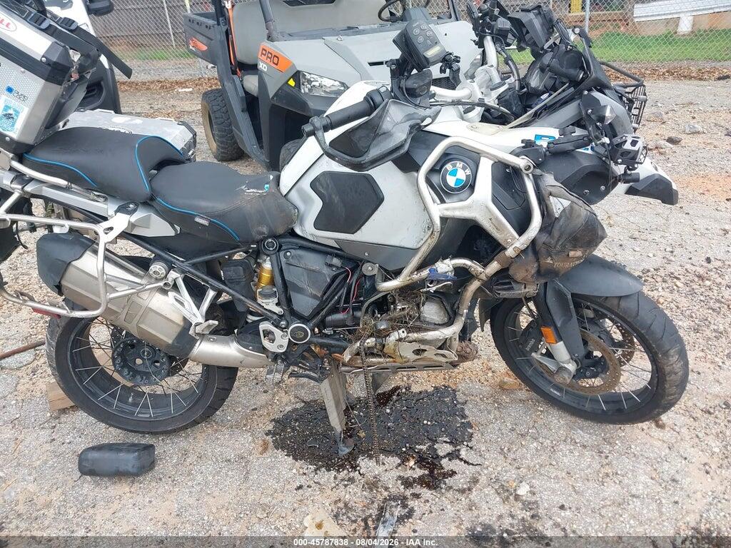 WB10A1208EZ095987 2014 BMW R1200 photo no. 8