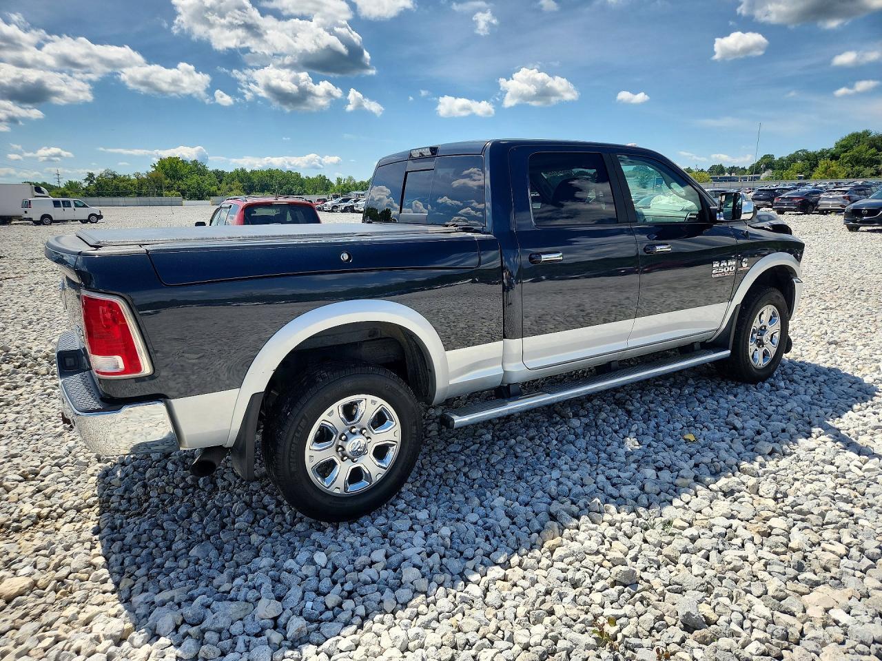 2015 RAM 2500 LARAMIE — Фото 3 из 13