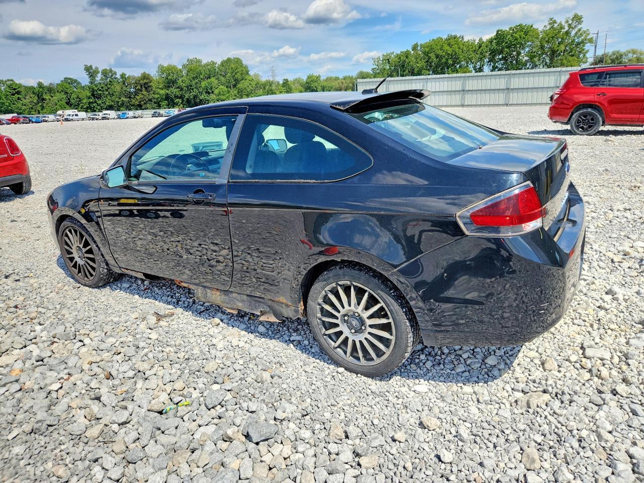 2010 FORD FOCUS SES — Фото 2 из 12