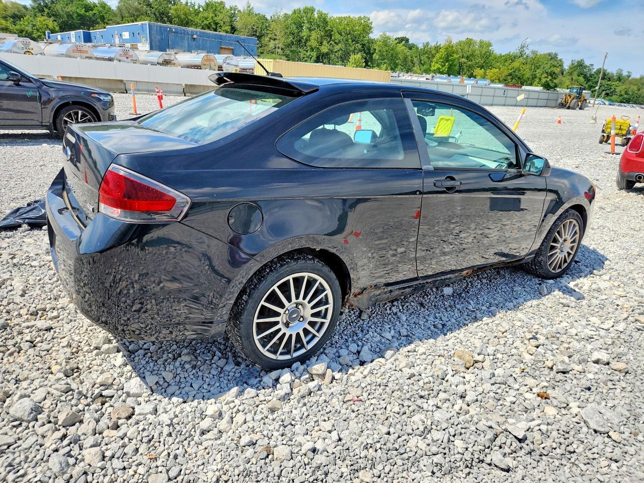 2010 FORD FOCUS SES — Фото 3 из 12