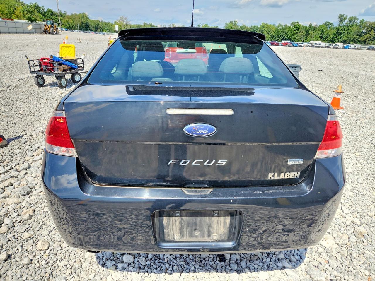 2010 FORD FOCUS SES — Фото 6 из 12