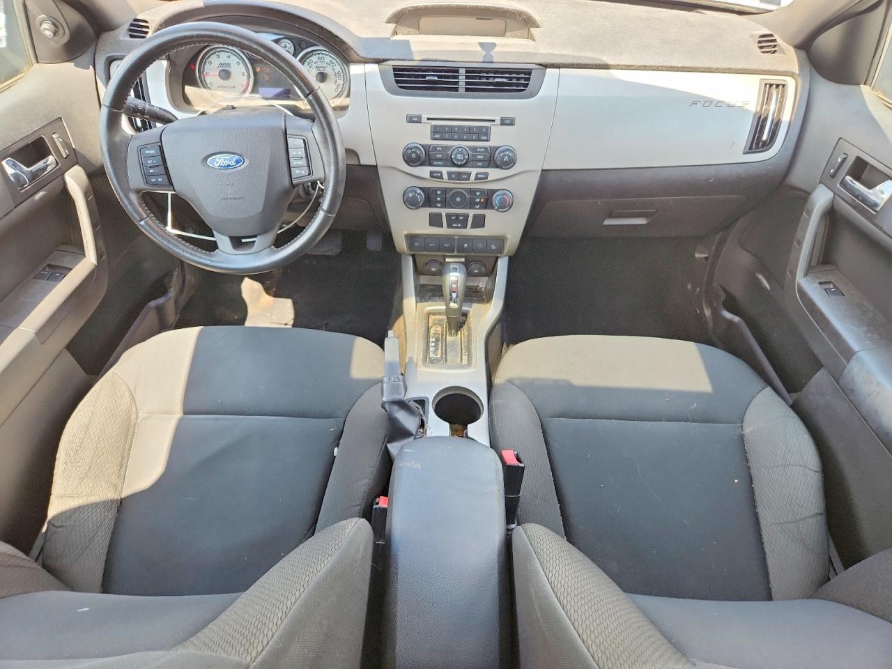 2010 FORD FOCUS SES — Фото 8 из 12