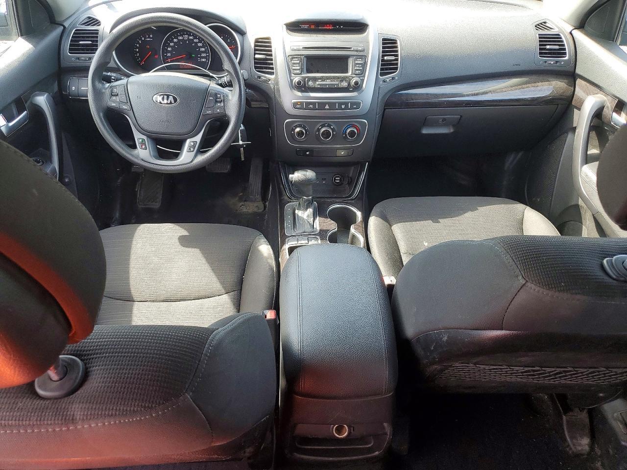 2014 KIA SORENTO LX — Фото 8 из 13