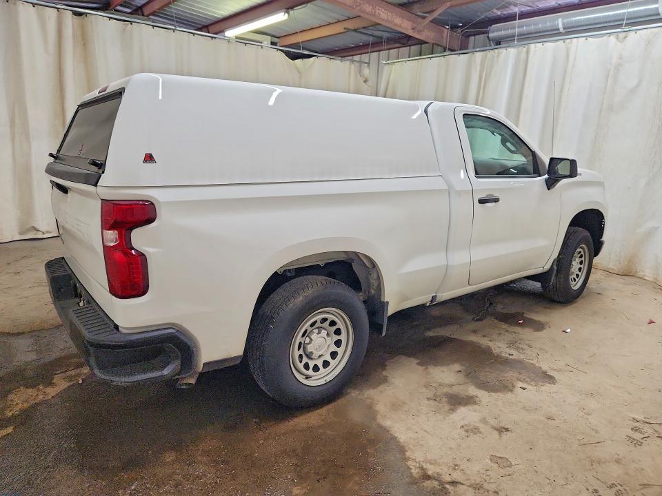 2026 CHEVROLET SILVERADO C1500 — Фото 3 из 13