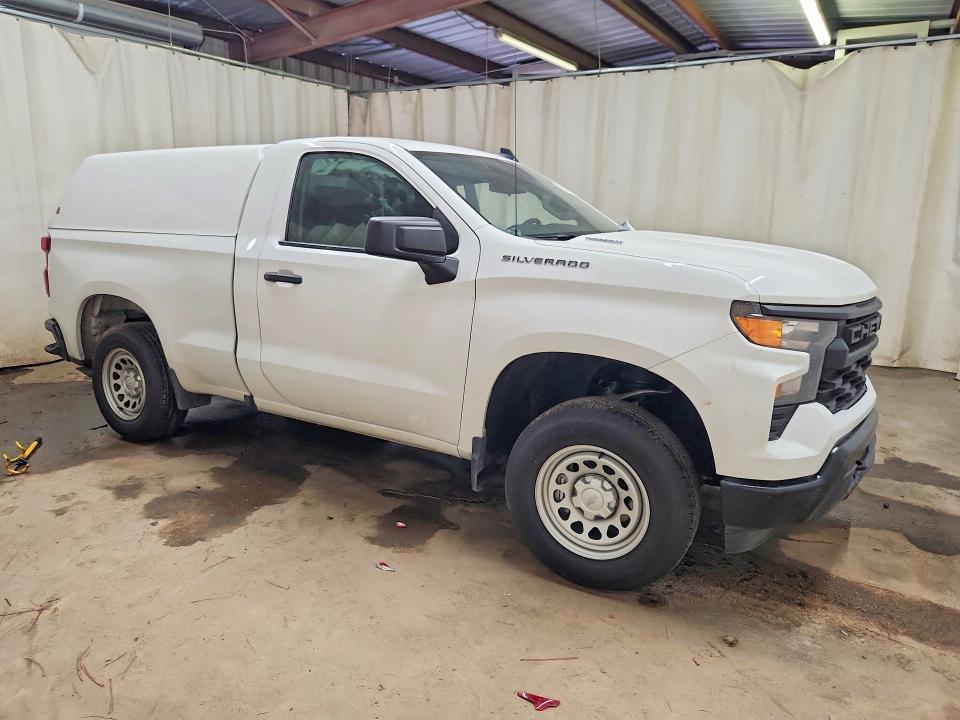 2026 CHEVROLET SILVERADO C1500 — Фото 4 из 13