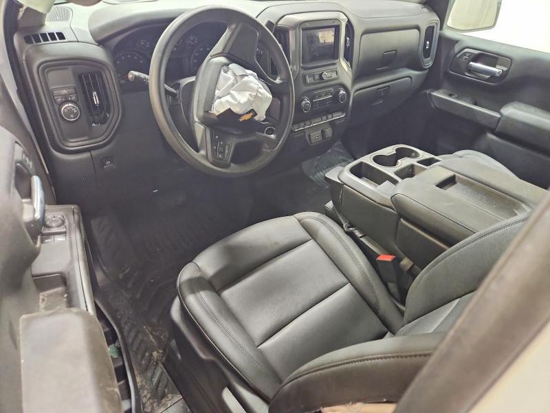 2026 CHEVROLET SILVERADO C1500 — Фото 8 из 13