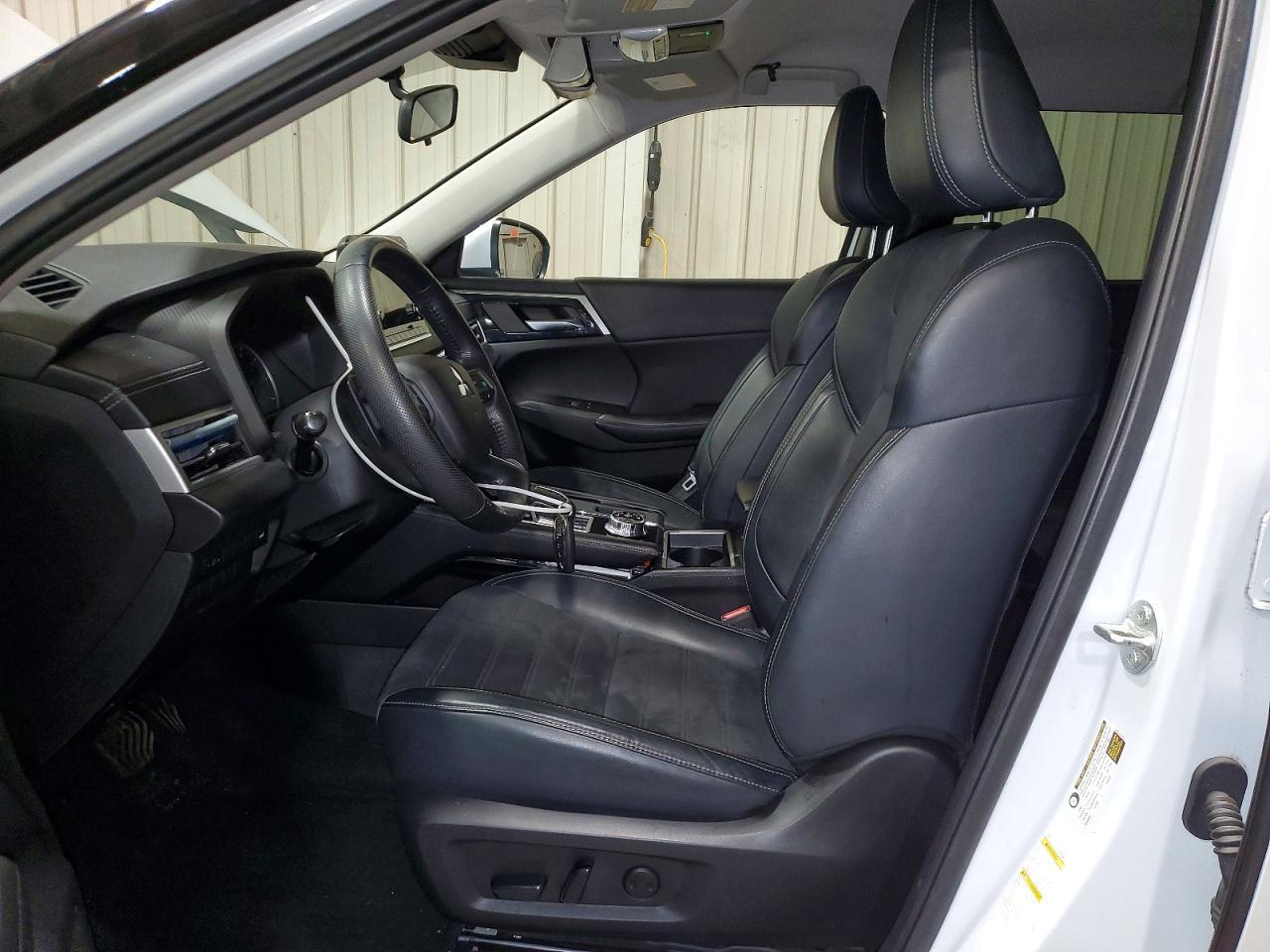 2022 MITSUBISHI OUTLANDER SE — Фото 7 из 12