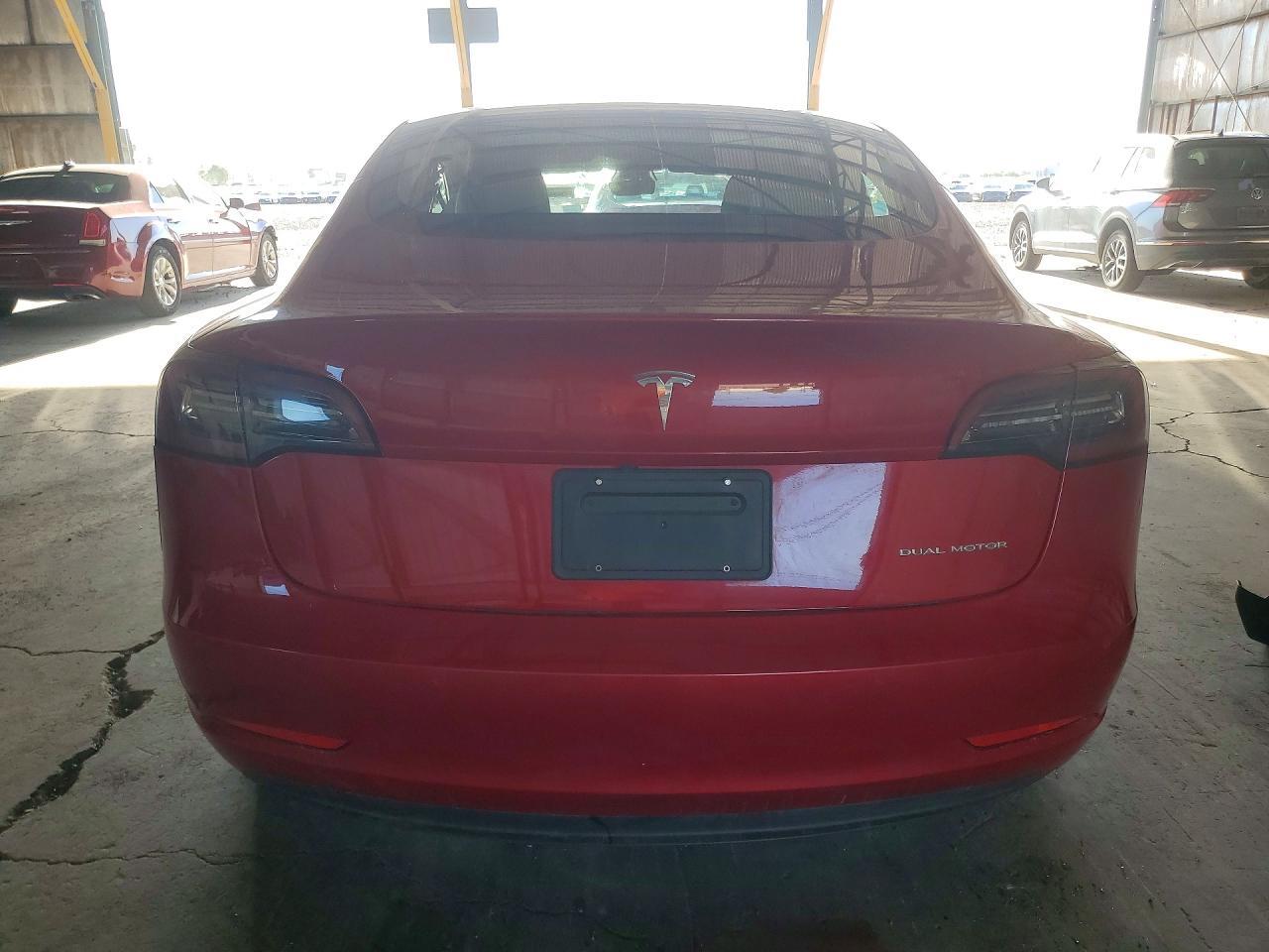 2022 TESLA MODEL 3 — Фото 6 из 12