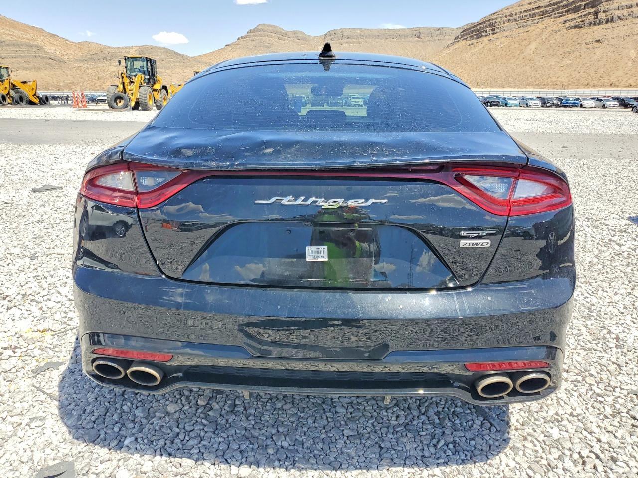 2021 KIA STINGER GT — Фото 6 из 12