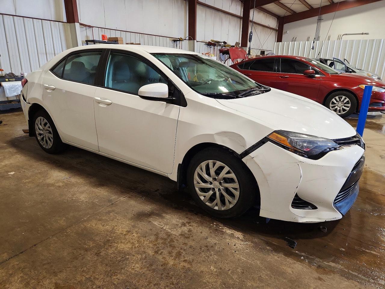2018 TOYOTA COROLLA LE — Фото 4 из 13