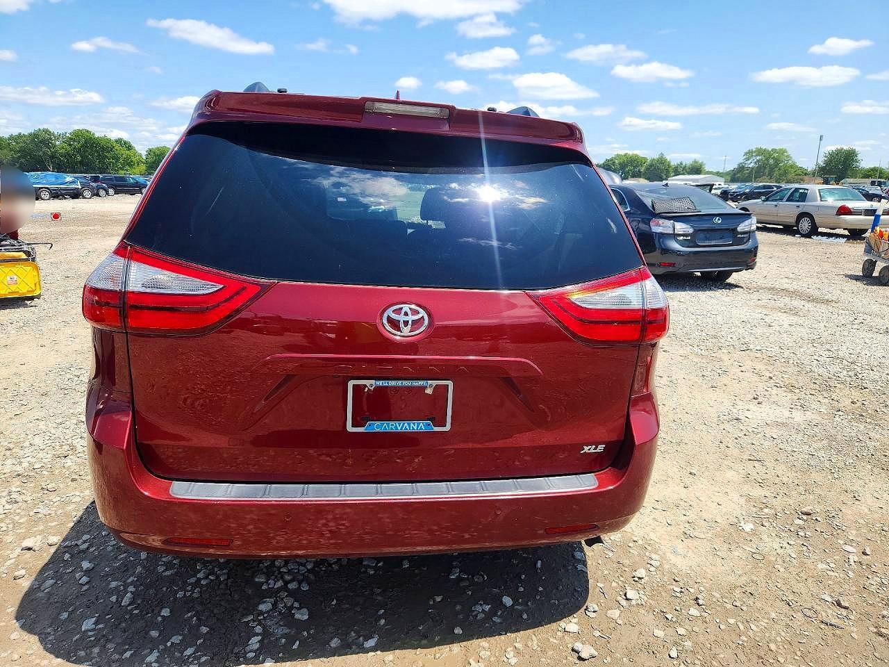 2018 TOYOTA SIENNA XLE 8-PASSENGER — Фото 6 из 13