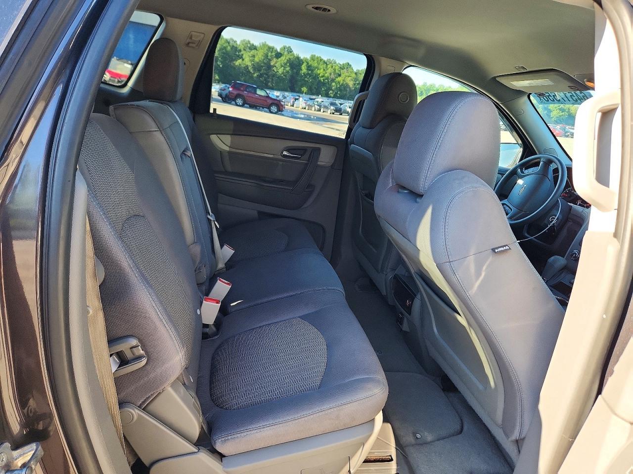 1GNKVFKD1GJ281847 2016 CHEVROLET TRAVERSE photo no. 11