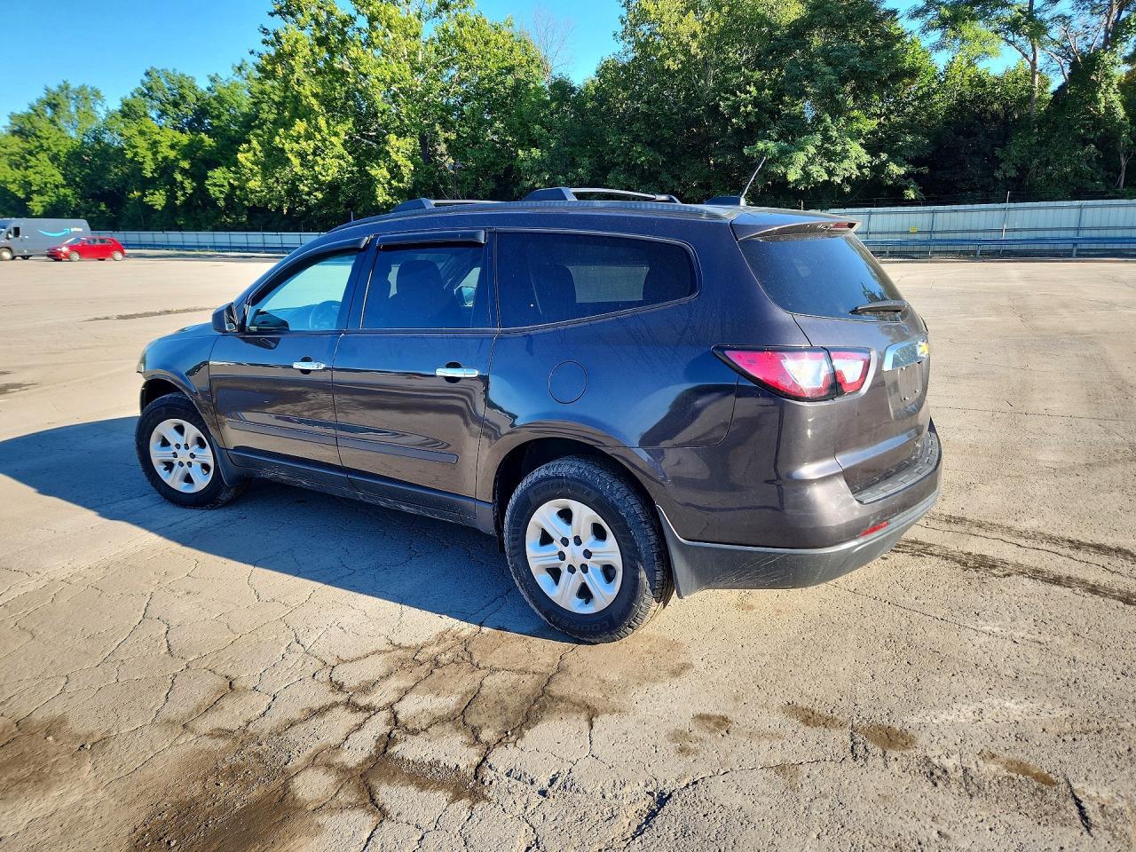1GNKVFKD1GJ281847 2016 CHEVROLET TRAVERSE photo no. 2