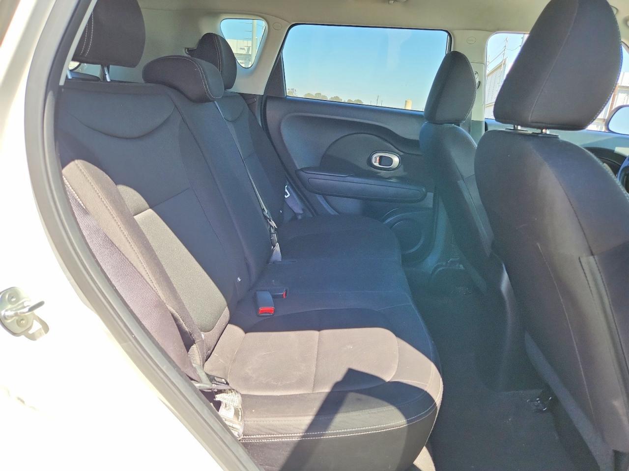 2016 KIA SOUL BASE — Фото 10 из 12