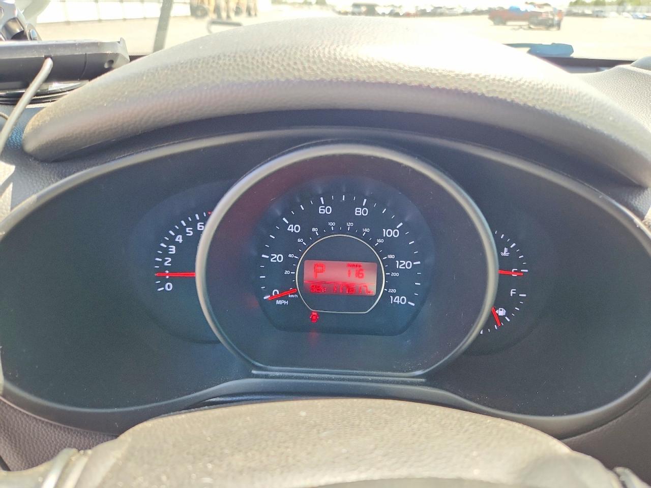 2016 KIA SOUL BASE — Фото 9 из 12
