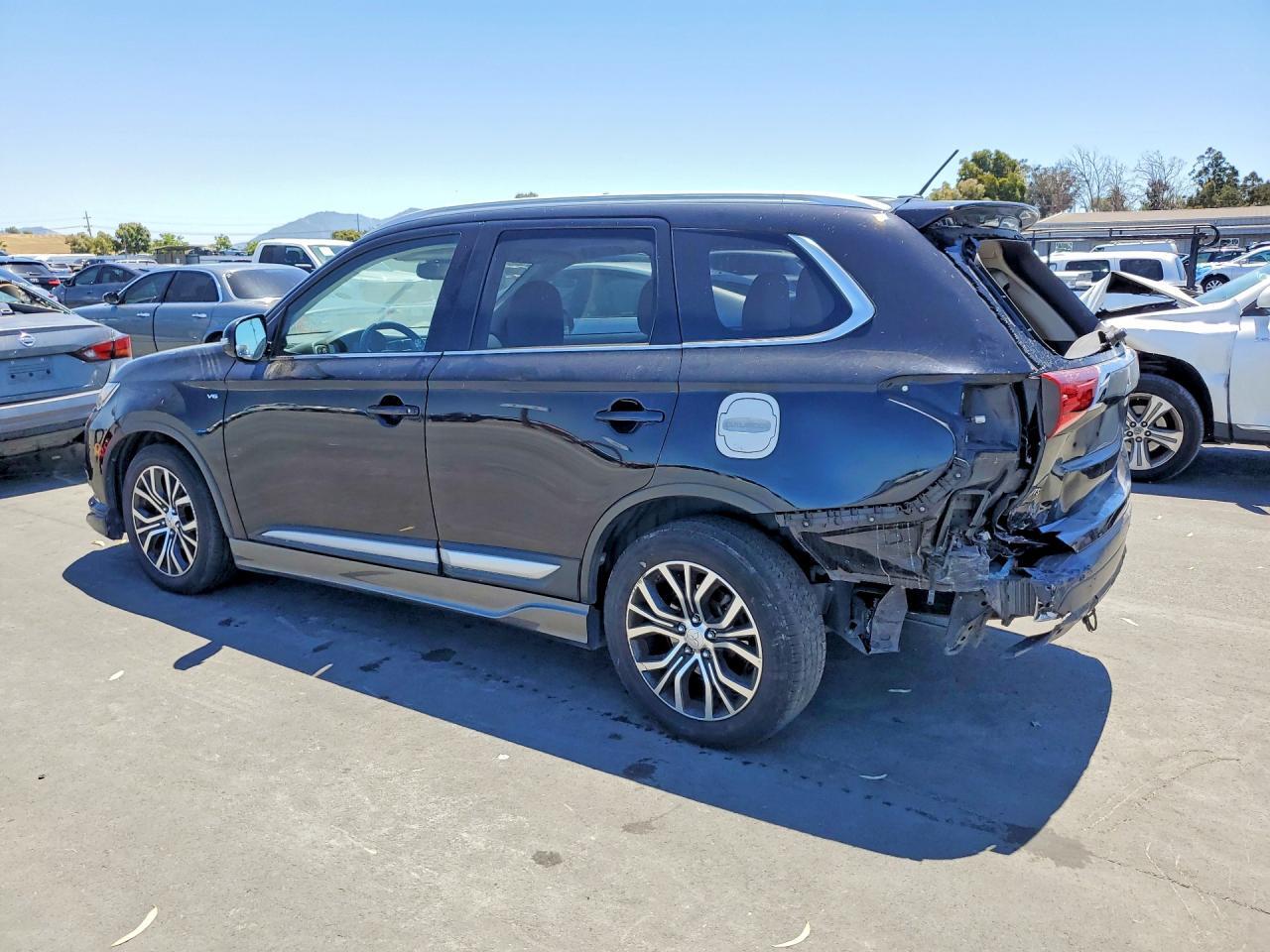 2016 MITSUBISHI OUTLANDER GT — Фото 2 из 13