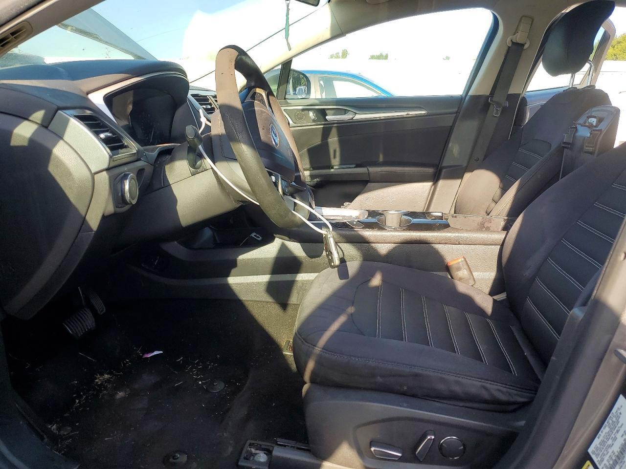 2014 FORD FUSION SE — Фото 7 из 12