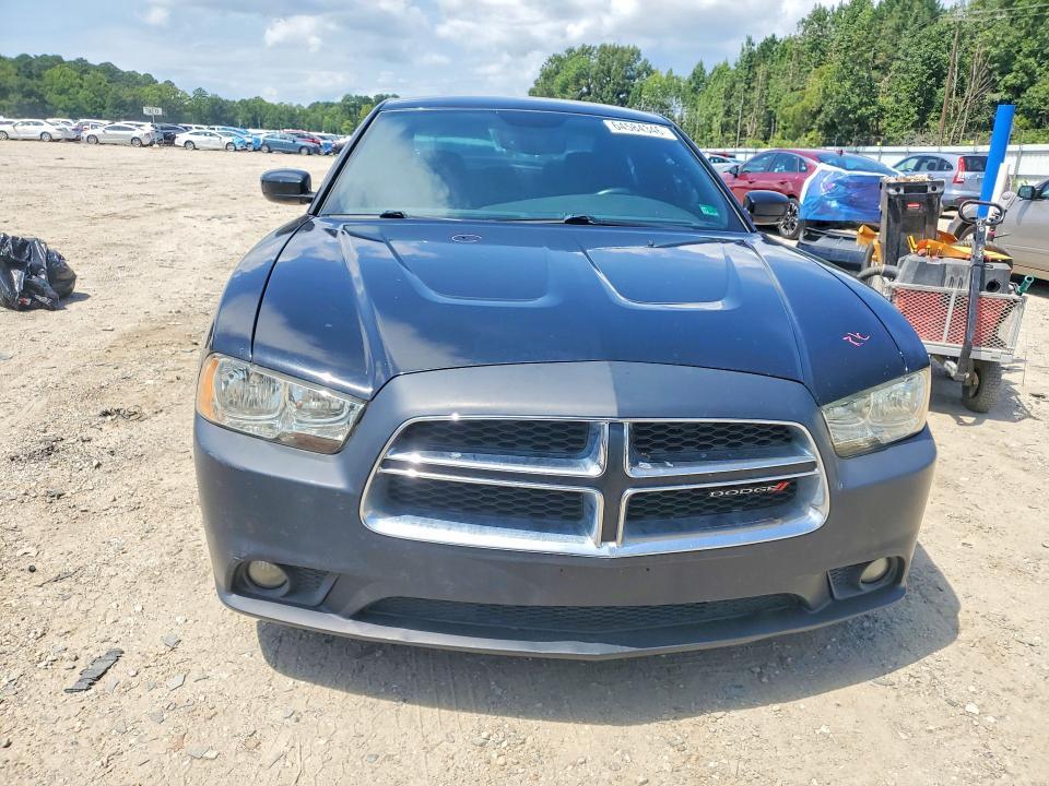 2013 DODGE CHARGER SE — Фото 5 из 13