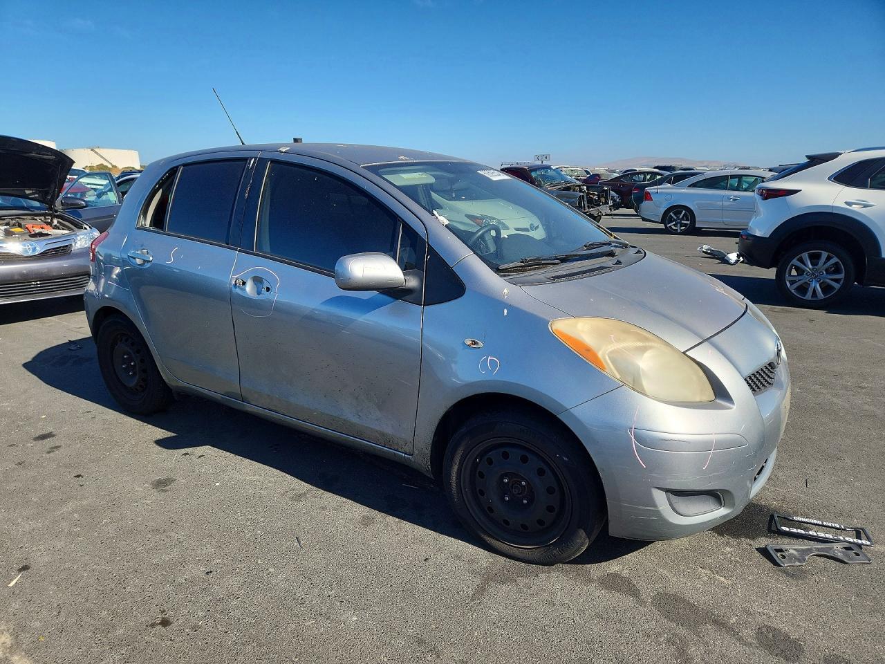 2010 TOYOTA YARIS BASE — Фото 4 из 12