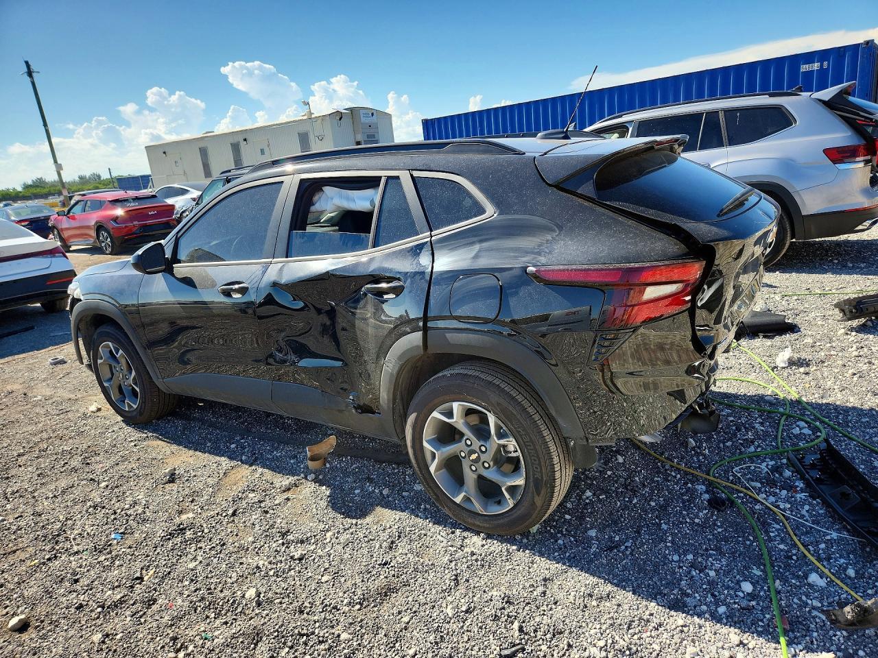2026 CHEVROLET TRAX 1LT — Фото 2 из 13
